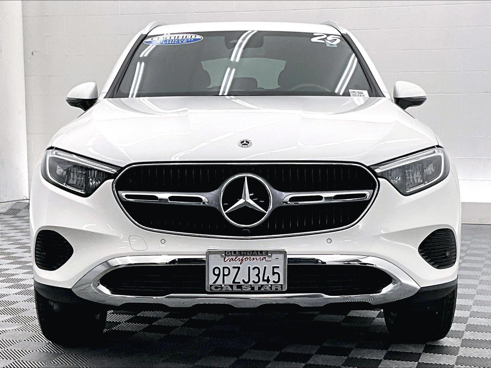 Certified 2025 Mercedes-Benz GLC 300 image 2
