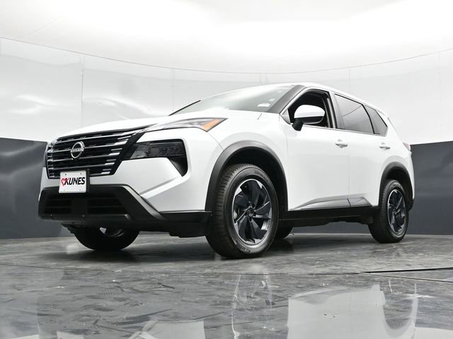 Used 2025 Nissan Rogue SV AWD/4WD image 55