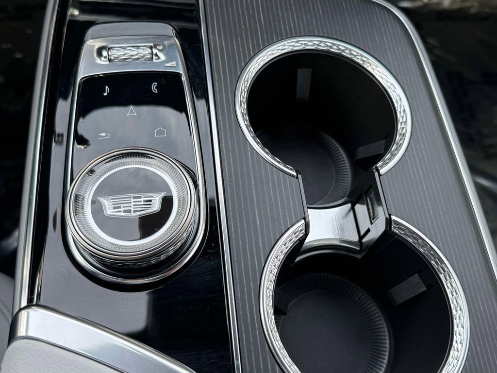 Used 2024 Cadillac Lyriq Sport image 25