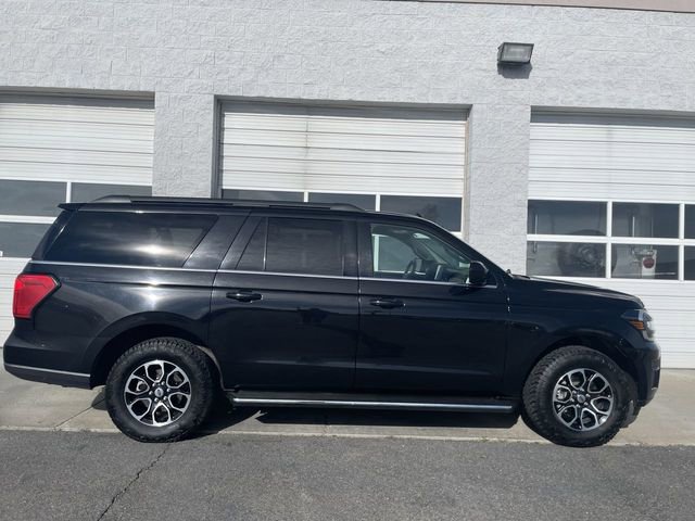 Used 2023 Ford Expedition Max XLT image 1