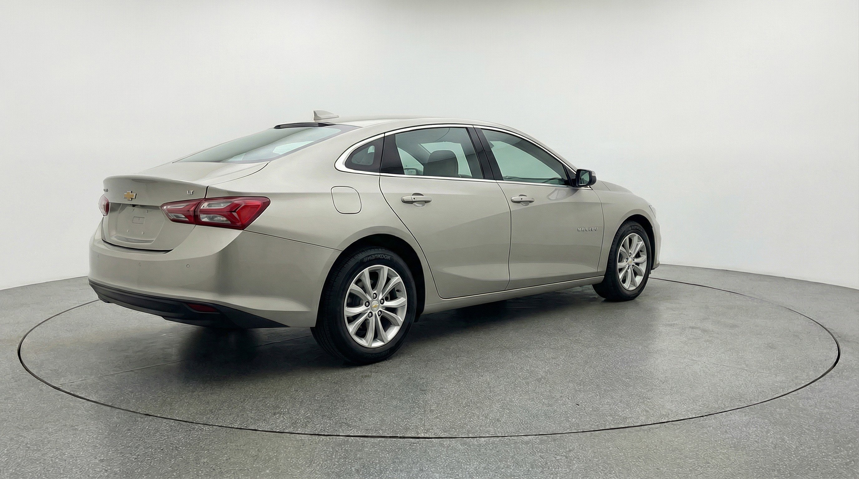 Used 2024 Chevrolet Malibu LT image 9