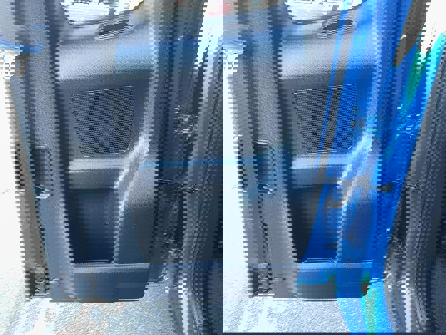 Used 2016 Toyota Tacoma SR5 w/ SR5 Appearance Package (SN) AWD/4WD image 22