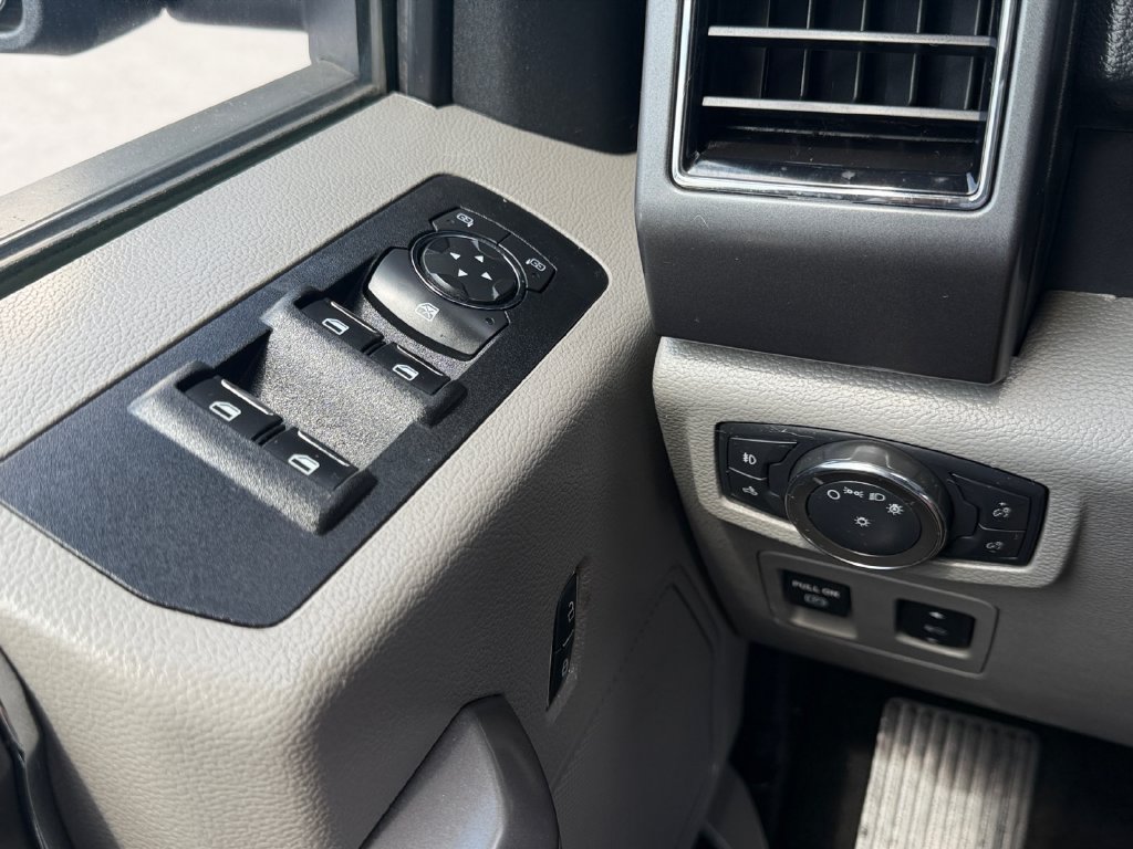 Used 2020 Ford F150 XLT w/ Equipment Group 302A Luxury RWD image 23