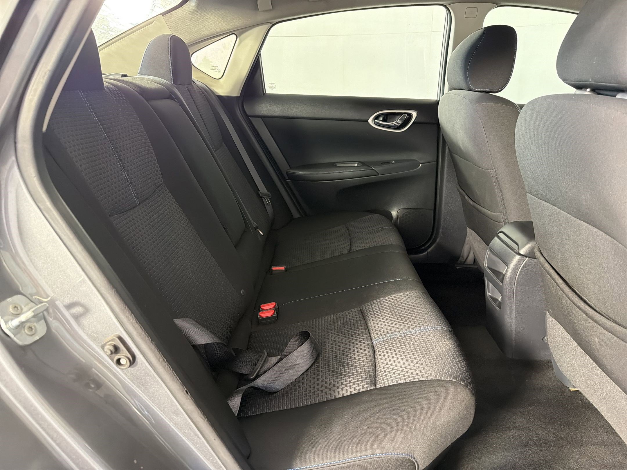 Used 2017 Nissan Sentra SR image 28
