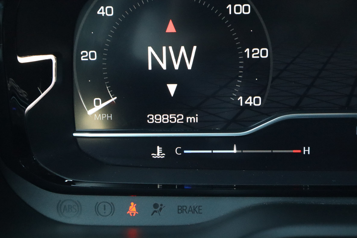 Used 2024 GMC Yukon XL Denali AWD/4WD image 39