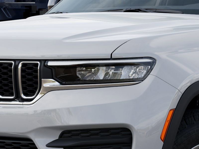 New 2026 Jeep Grand Cherokee Laredo image 17