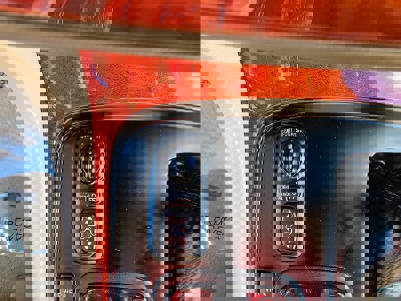 Used 2000 Lexus LX 470 4WD image 42