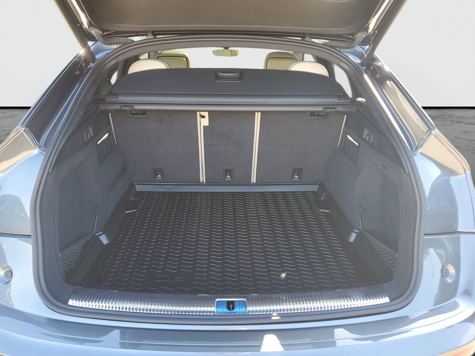 Used 2022 Audi Q5 2.0T Premium Plus w/ Premium Plus Package image 9