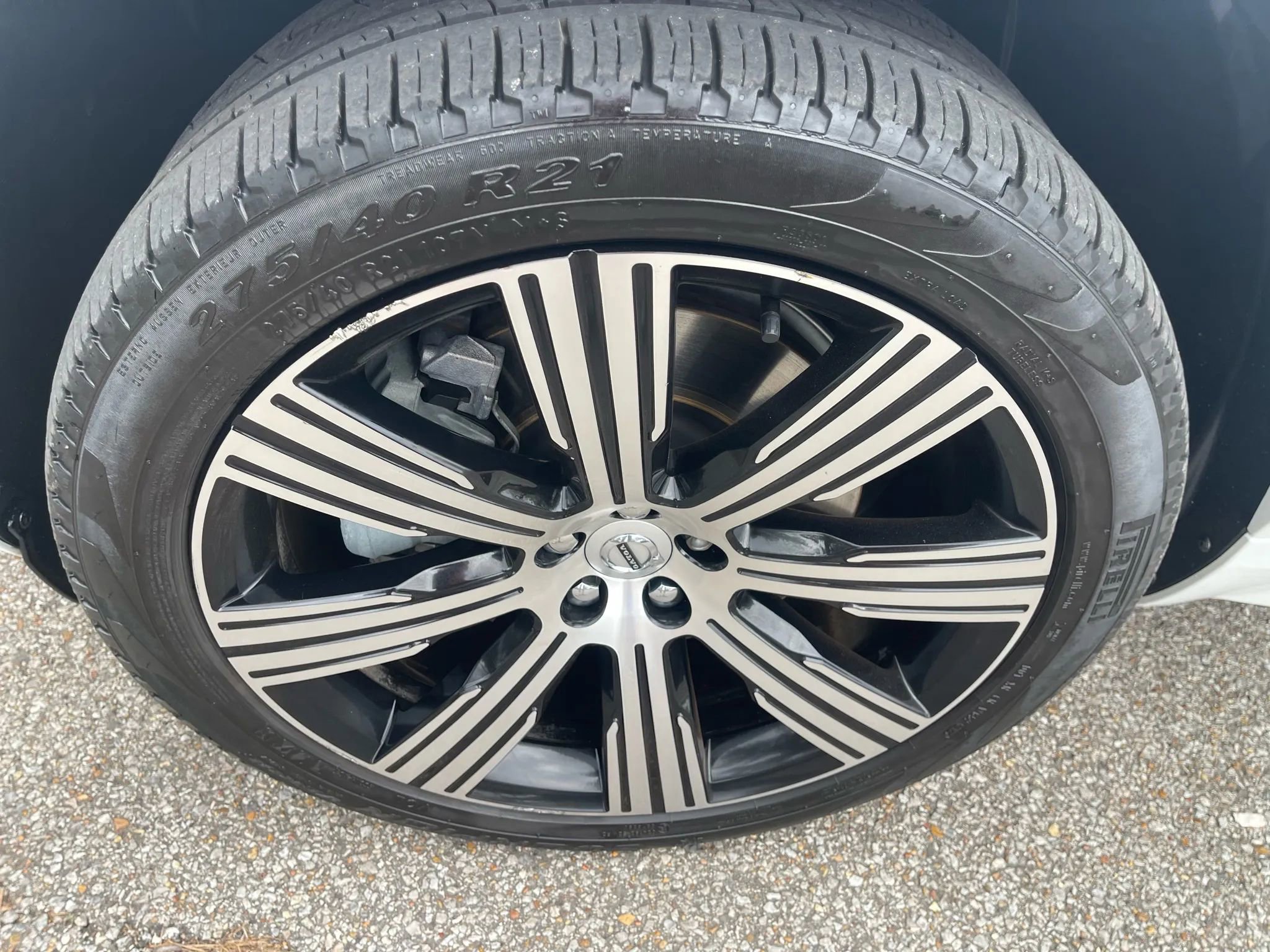 Used 2022 Volvo XC90 T8 Inscription Expression w/ Advanced Package image 9