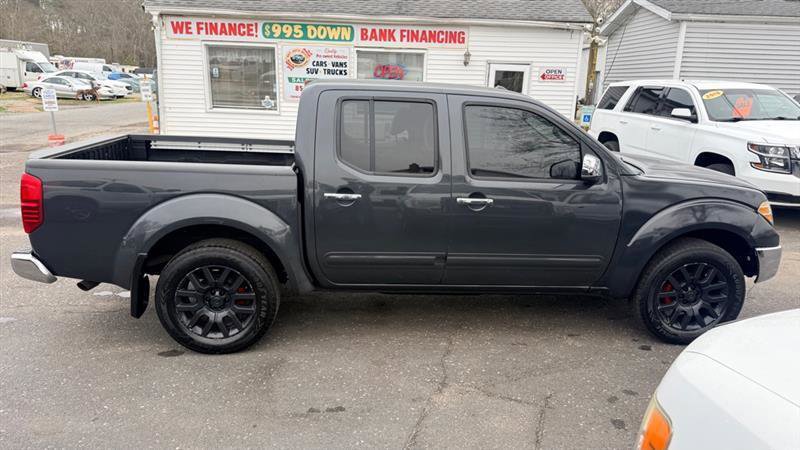 Used 2013 Nissan Frontier SL image 8