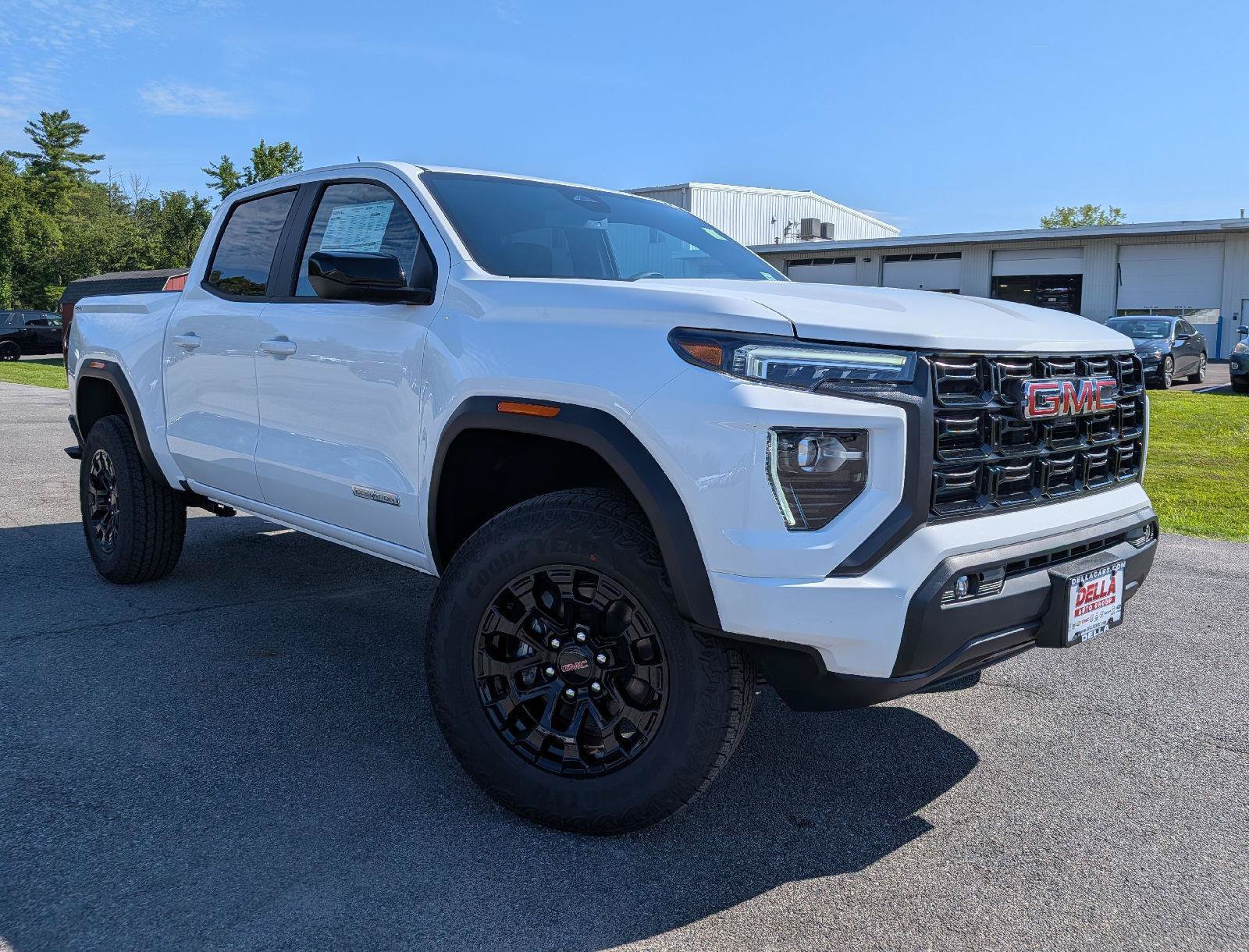 New 2026 GMC Canyon Elevation w/ Convenience Package