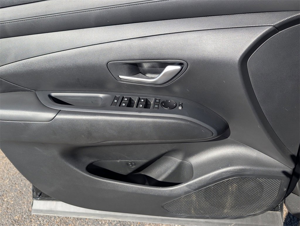 Certified 2025 Hyundai Santa Cruz SE image 22