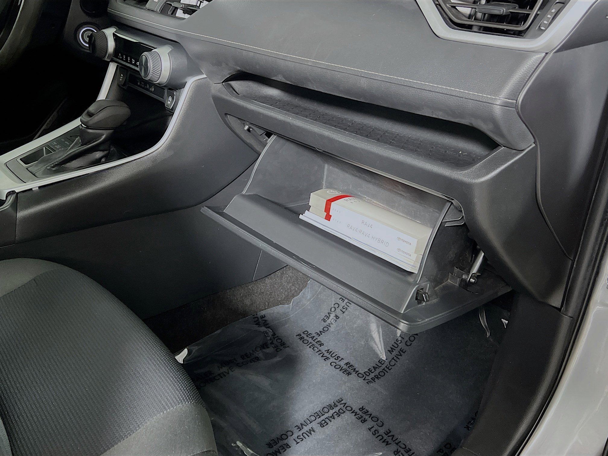 Used 2023 Toyota RAV4 LE image 35