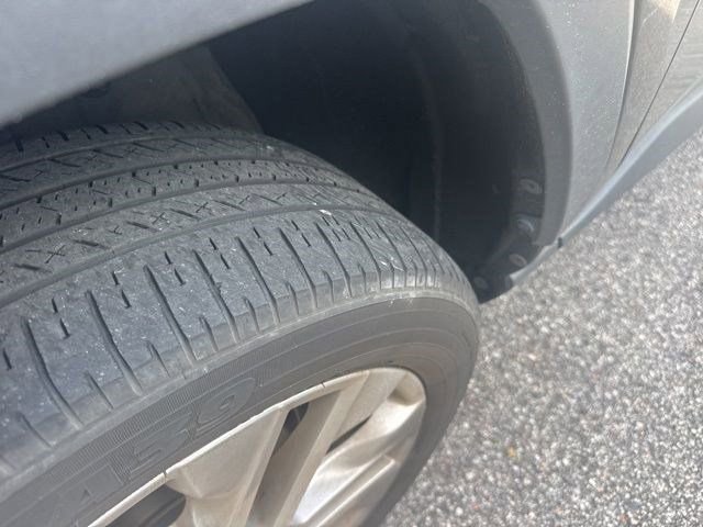 Used 2023 Toyota RAV4 XLE Premium image 2