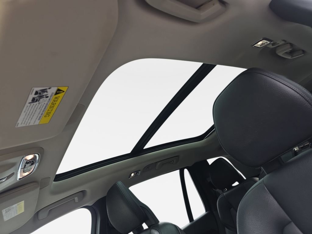 Used 2016 Volvo XC90 T6 Momentum w/ Protection Package Plus AWD/4WD image 35