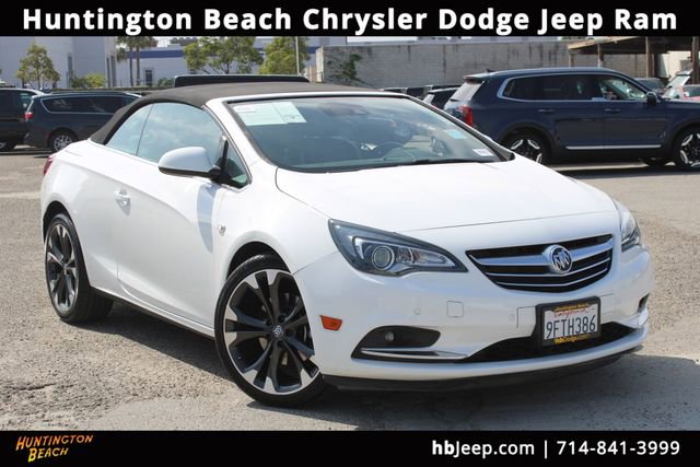 Used 2019 Buick Cascada Premium image 1