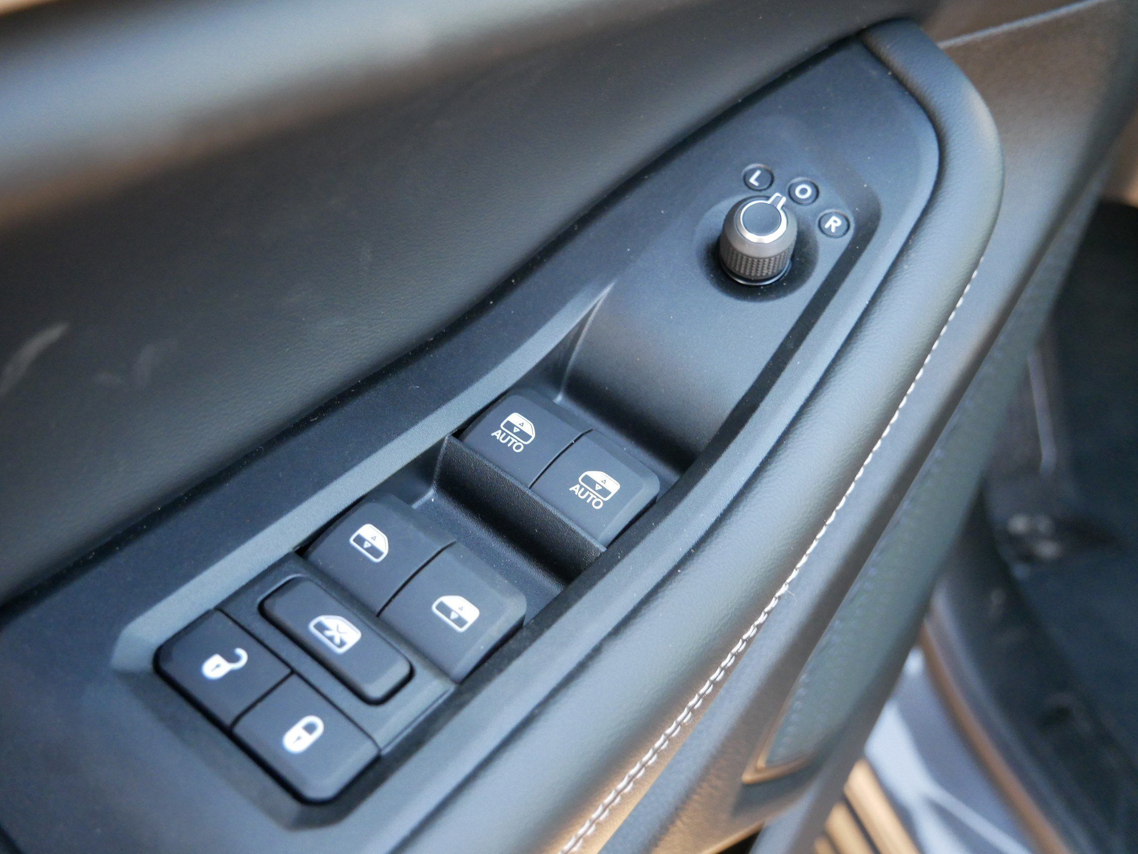 New 2025 Jeep Grand Cherokee L Limited image 12