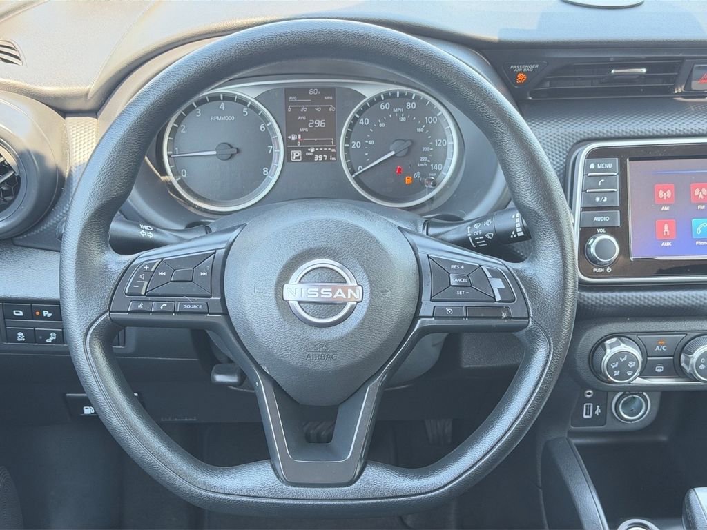 Used 2025 Nissan Kicks Play S image 18