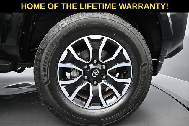 Used 2021 Toyota Tacoma TRD Sport w/ TRD Premium Sport Package AWD/4WD image 48