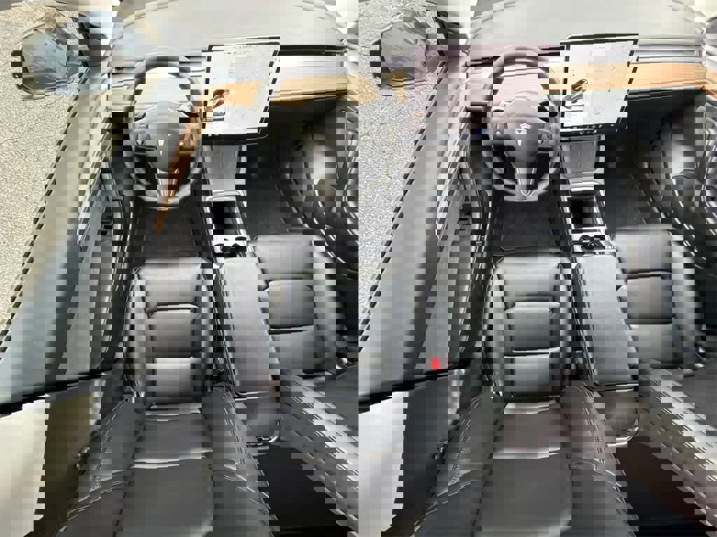 Used 2021 Tesla Model 3 Performance image 19