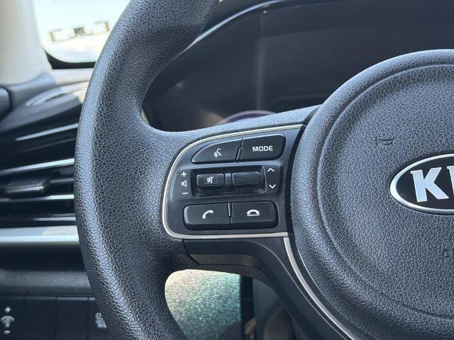 Used 2021 Kia Niro LX image 12