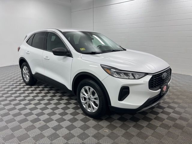 Used 2024 Ford Escape Active image 1