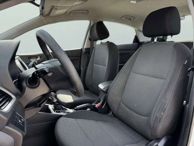 Used 2022 Hyundai Accent SEL image 17