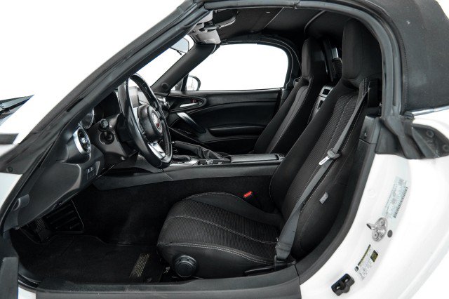 Used 2017 FIAT 124 Spider Classica RWD image 26