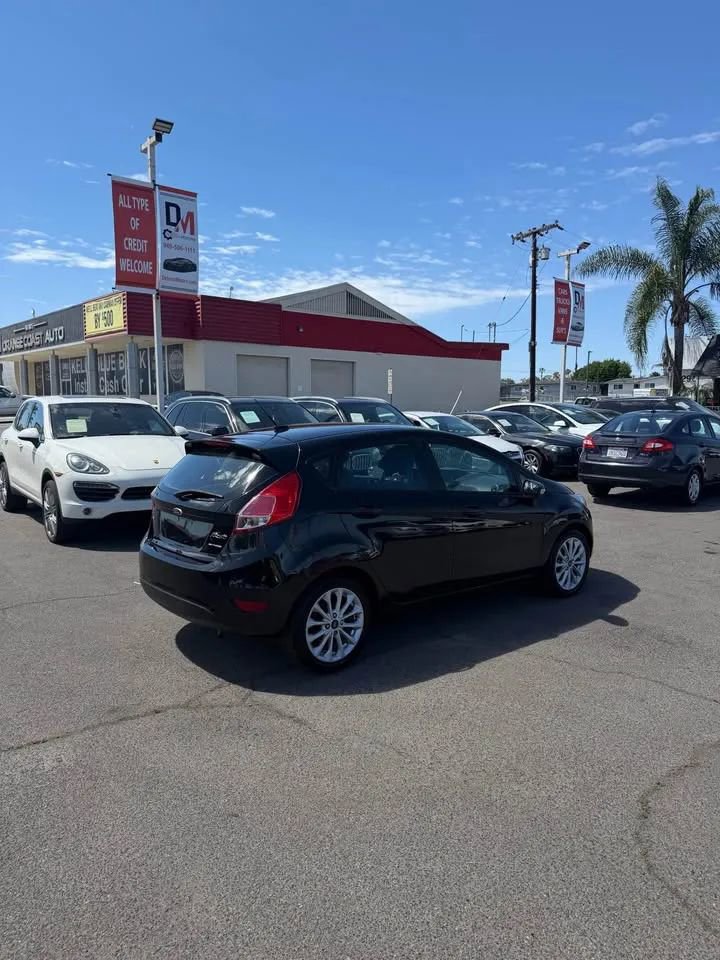 Used 2014 Ford Fiesta SE w/ Equipment Group 201A image 5