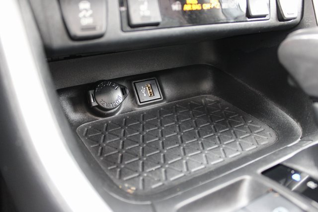 Used 2023 Toyota RAV4 XLE Premium image 22