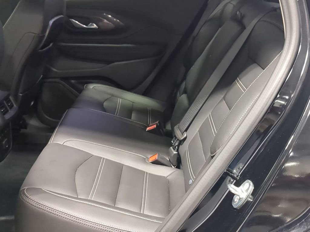 Used 2024 GMC Terrain Denali w/ Denali Premium Package AWD/4WD image 19