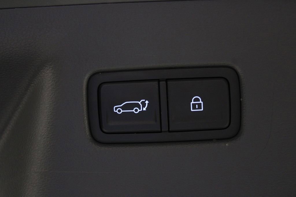 Used 2024 Hyundai Santa Fe Limited FWD image 18