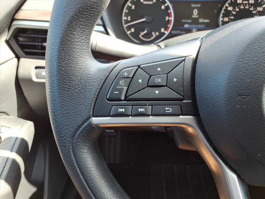 Used 2024 Nissan Altima 2.5 SV image 24