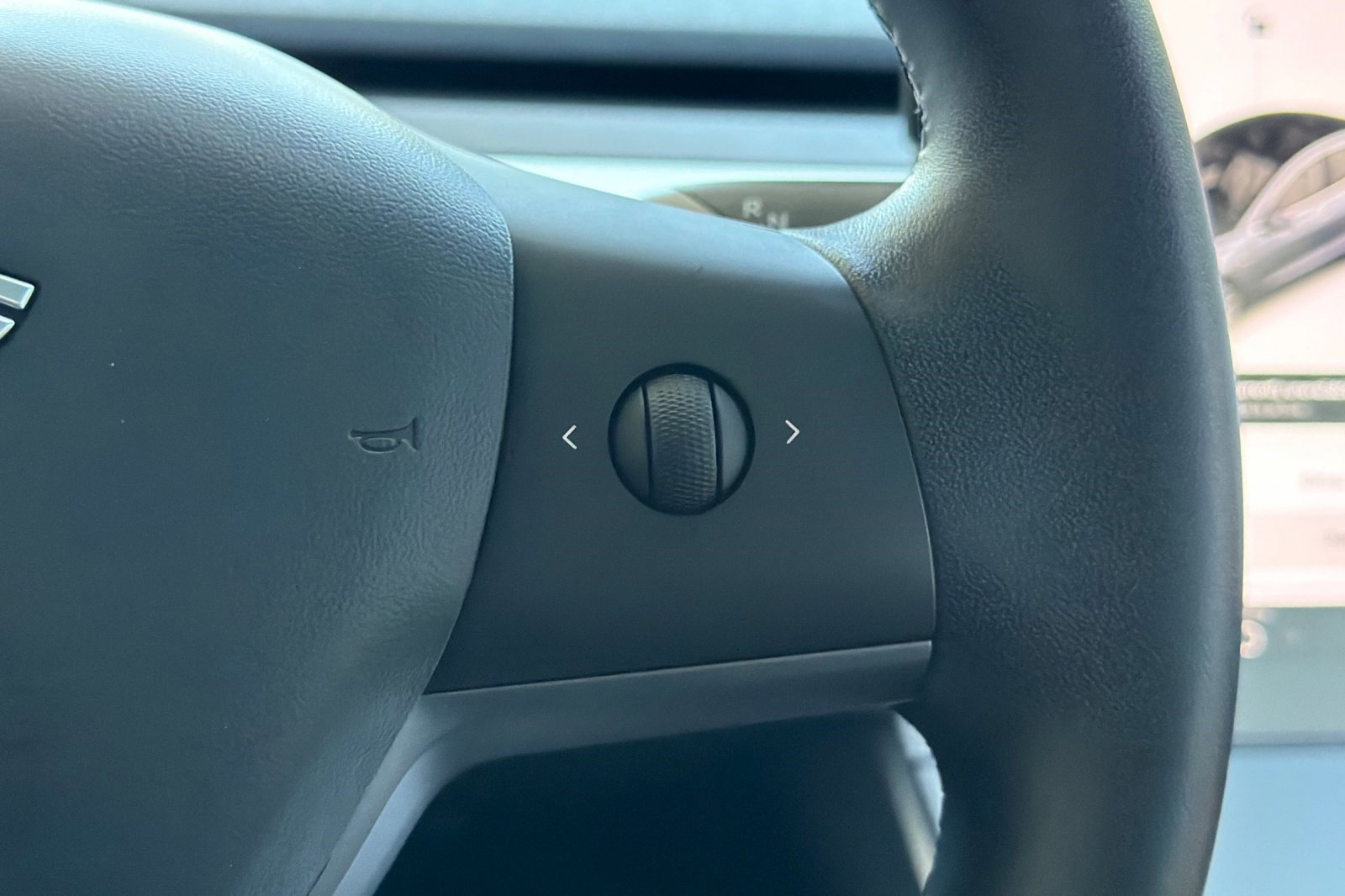 Used 2020 Tesla Model 3 Standard Range RWD image 30