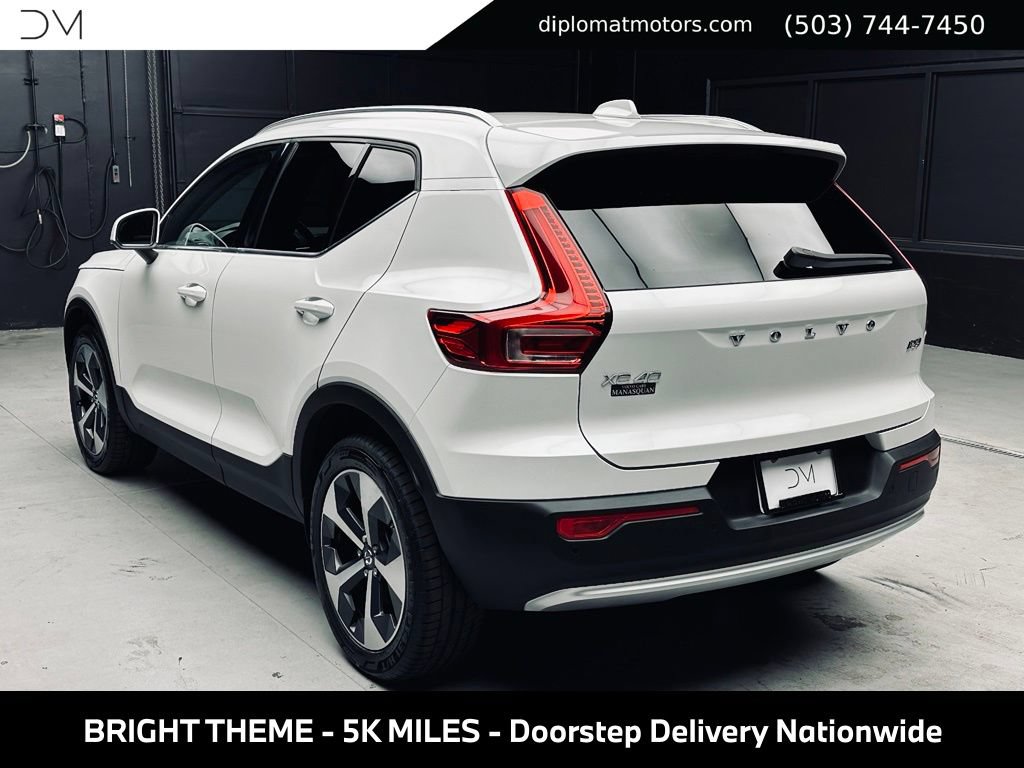 Used 2025 Volvo XC40 B5 Core w/ Protection Package Premier AWD/4WD image 5