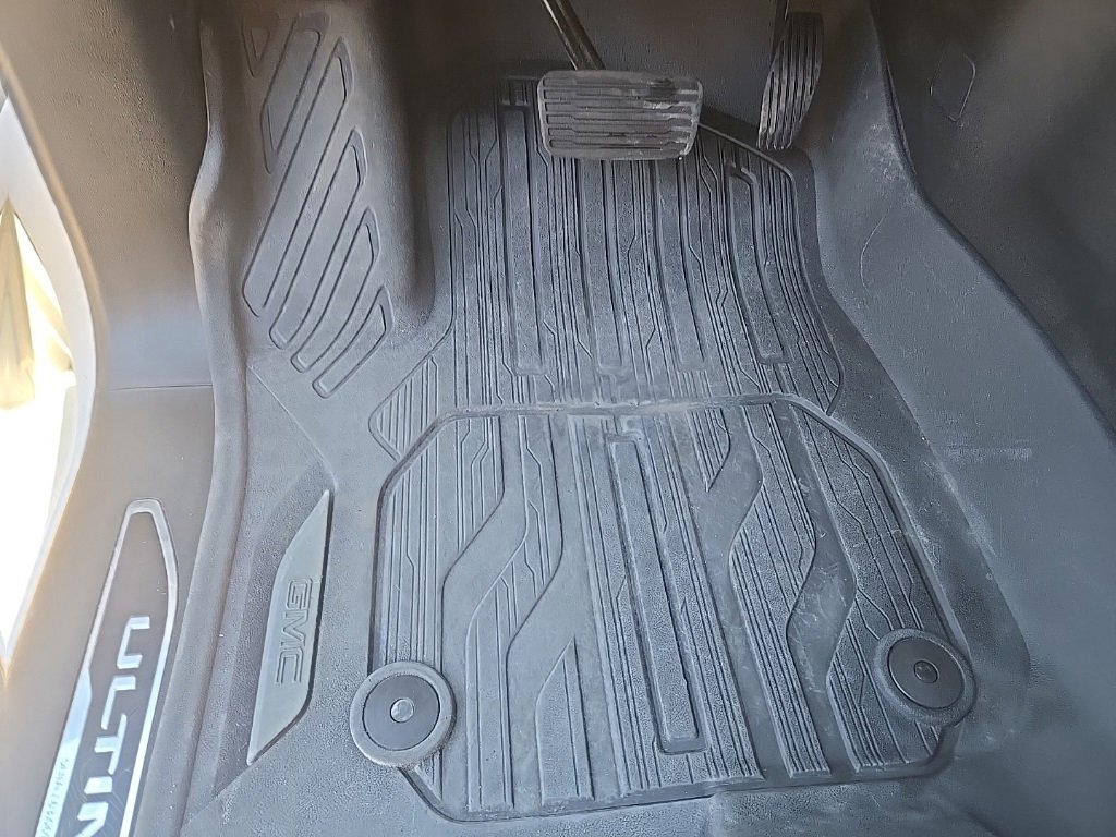 Used 2024 GMC Sierra 3500 Denali Ultimate image 15