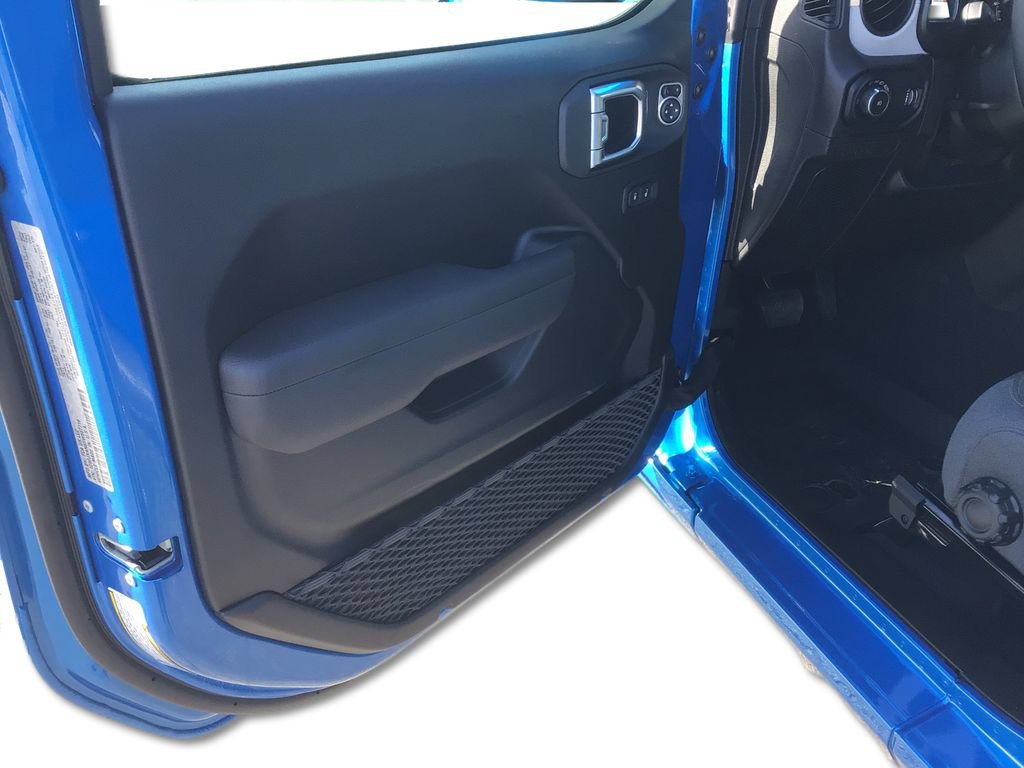 Used 2025 Jeep Wrangler Sport AWD/4WD image 19