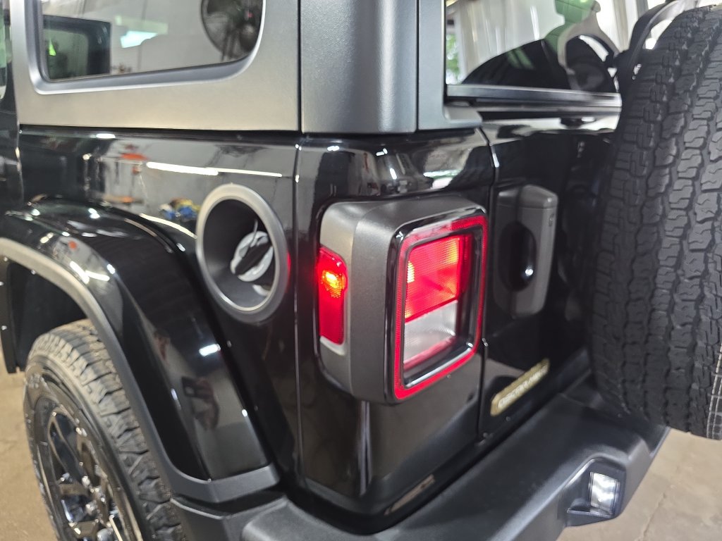 Used 2023 Jeep Wrangler Unlimited Sport AWD/4WD image 32