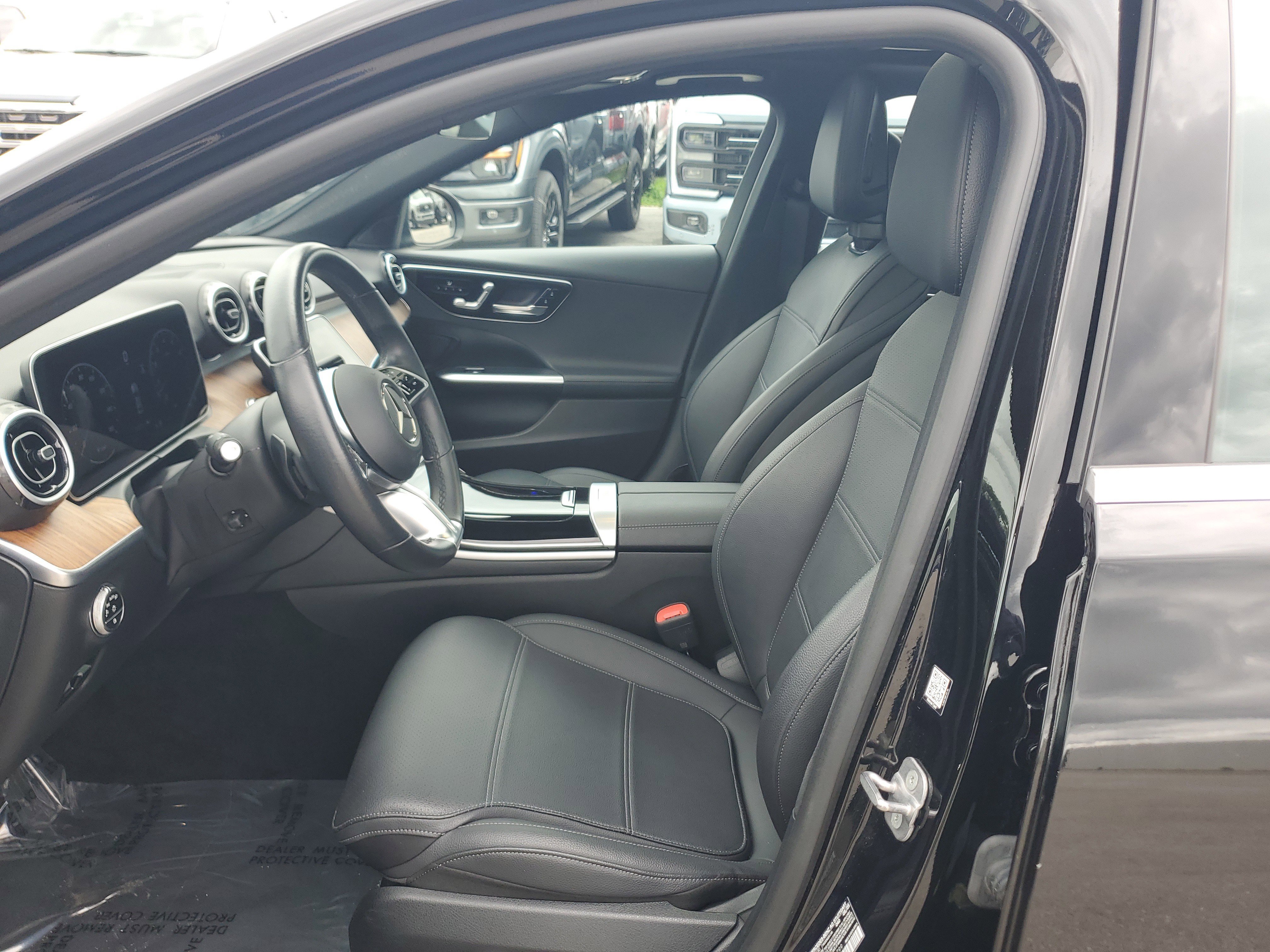 Used 2025 Mercedes-Benz C 300 Sedan image 12