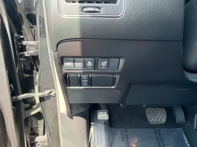 Used 2023 Nissan Armada Platinum w/ Captain's Chairs Package RWD image 30