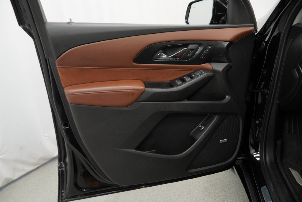 Used 2019 Chevrolet Traverse High Country w/ LPO, Floor Liner Package AWD/4WD image 36