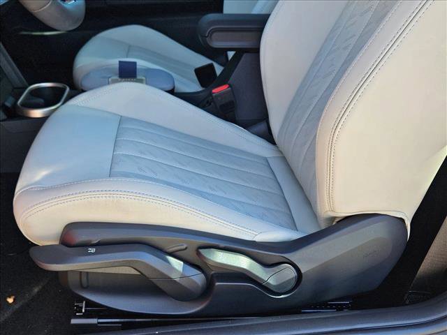 New 2026 MINI Cooper 2-Door Hardtop image 4