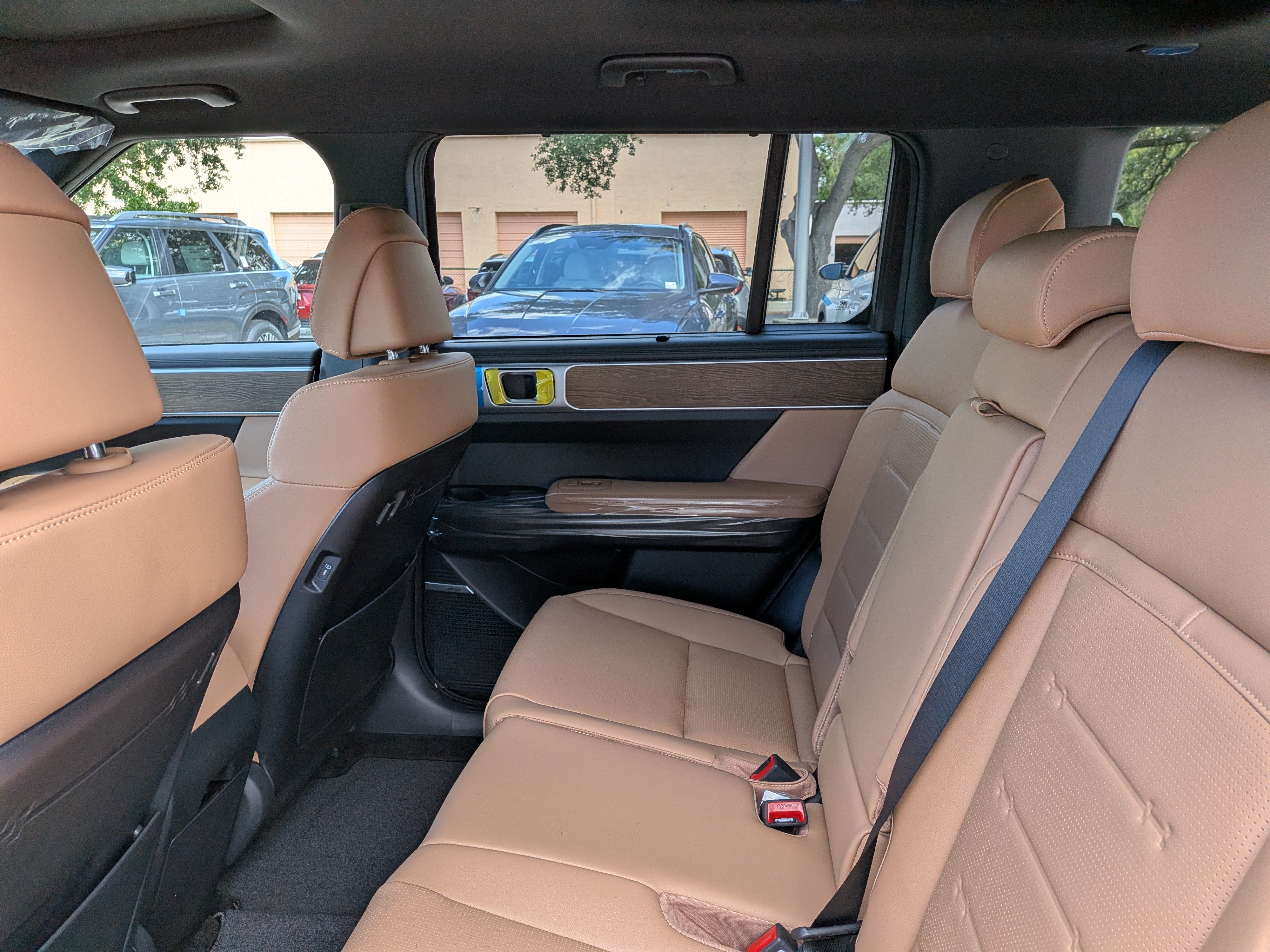 New 2026 Hyundai Santa Fe Limited FWD image 15