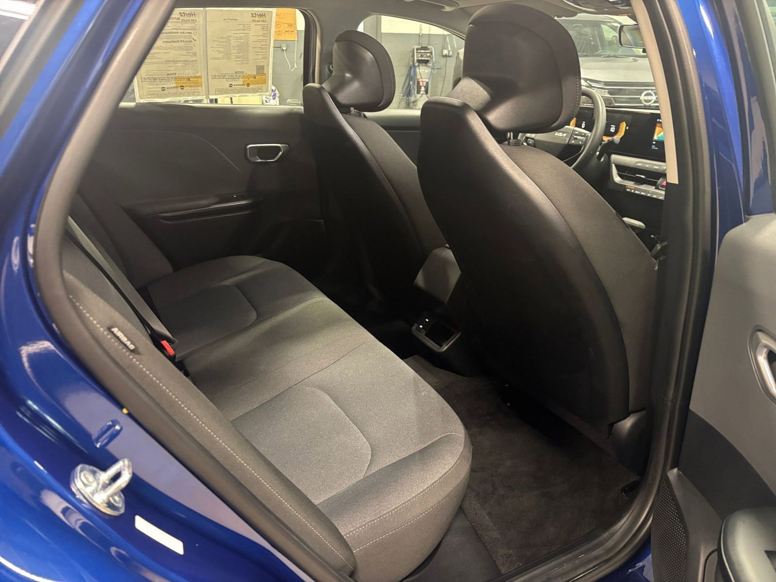 Used 2025 Kia K4 FWD image 40