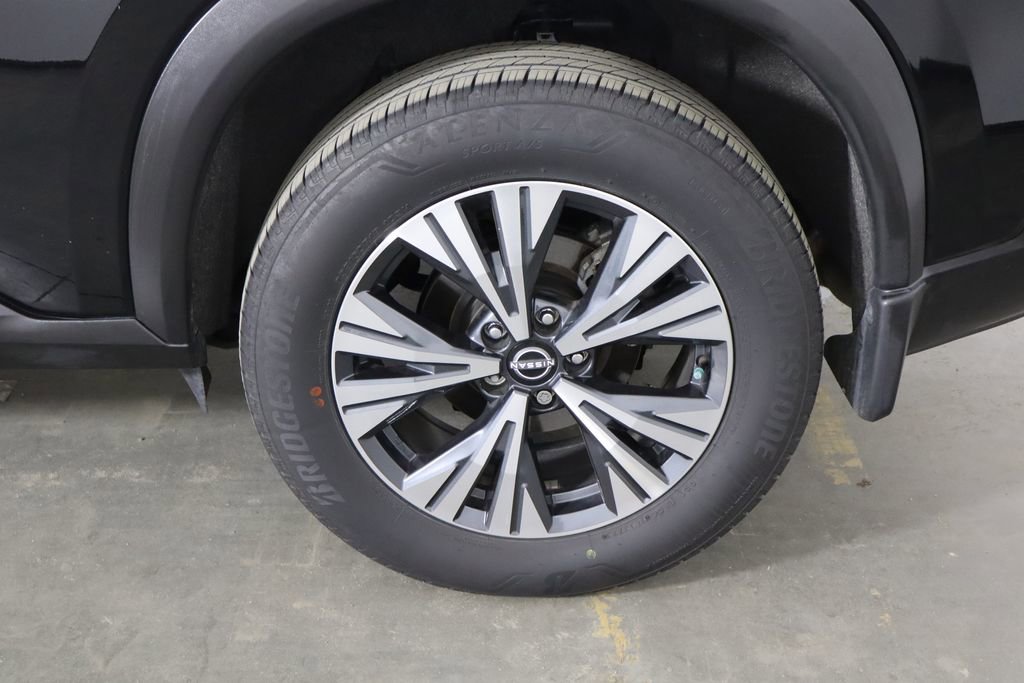 Used 2023 Nissan Rogue SV w/ SV Premium B Package image 42