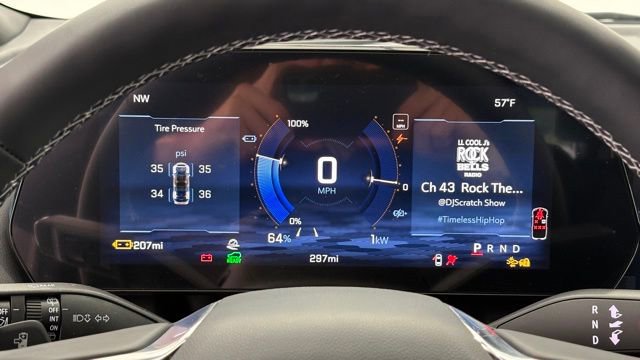 New 2026 Chevrolet Equinox EV LT FWD image 36
