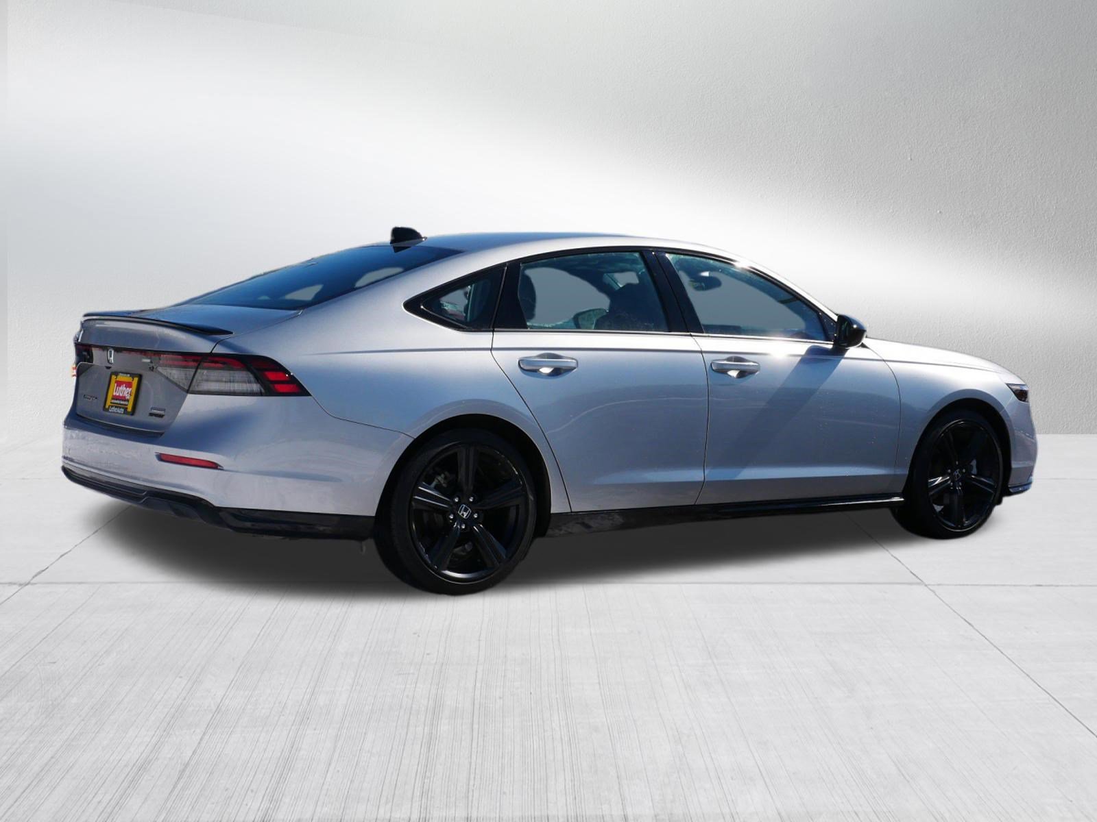 Used 2024 Honda Accord Sport image 7