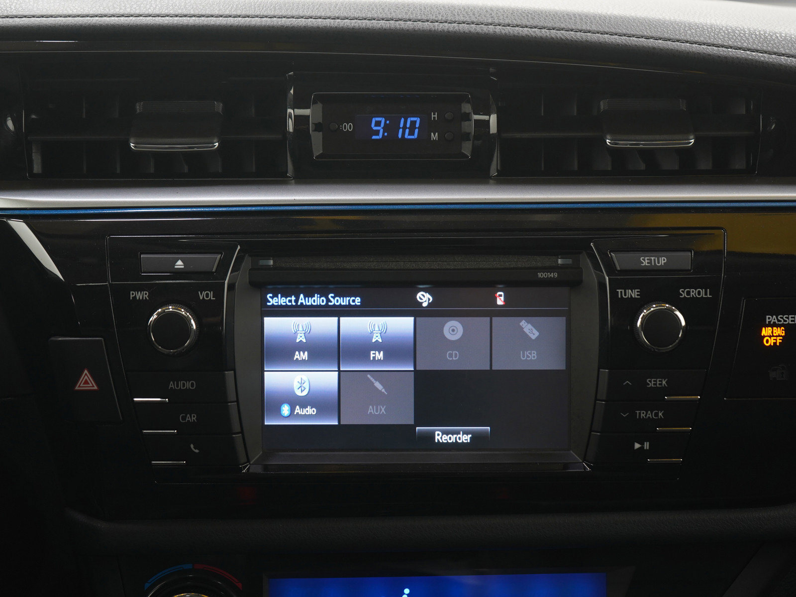 Used 2015 Toyota Corolla S image 16