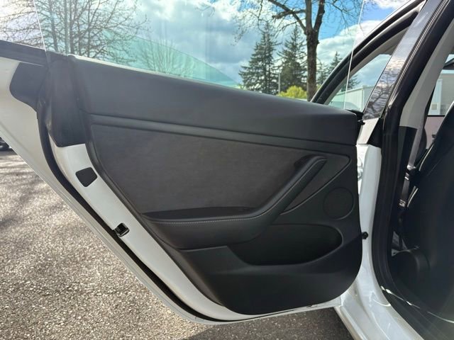 Used 2023 Tesla Model 3 Long Range image 13