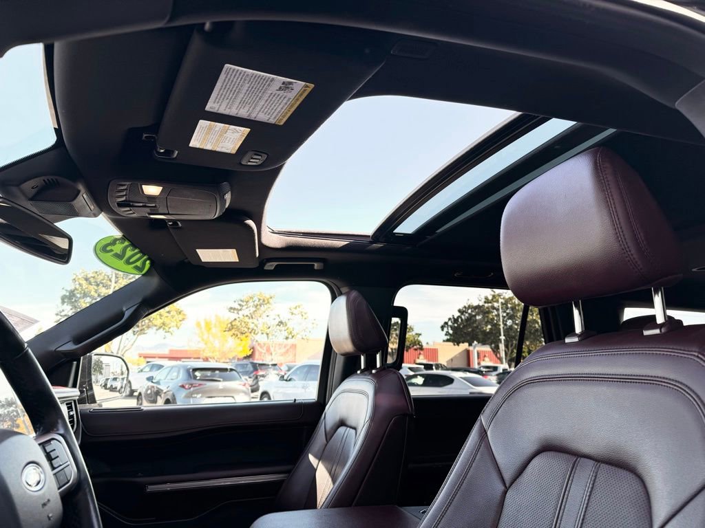 Used 2023 Ford Expedition Max Limited image 19